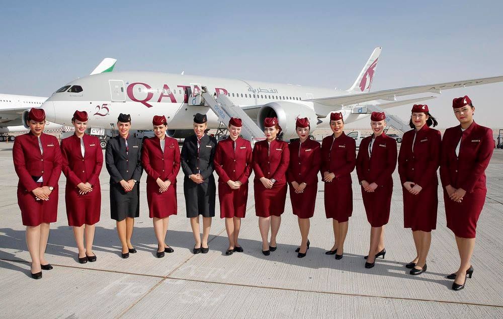 đồng phục Qatar Airways 